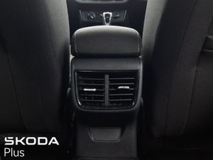 Skoda Fabia  exclusive Colour like New 1.0 TSI 11 - Image 4