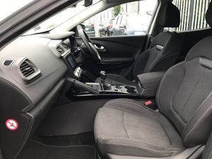 Renault Kadjar 2022 - Image 3