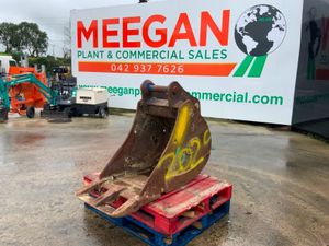 24" GEITH DIGGING BUCKET.......65mm PINS.......20 - Image 2