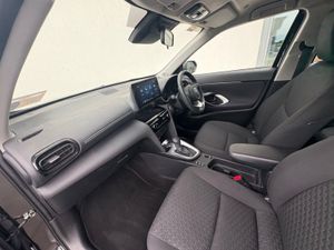 Toyota Yaris Cross 1.5 Hybrid Luna - Image 4