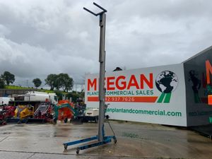 2015 GENIE SLA 15 MATERIAL LIFT / HOIST.......904 - Image 3