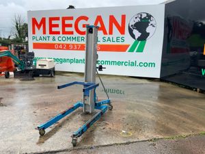 2015 GENIE SLA 15 MATERIAL LIFT / HOIST.......904 - Image 4