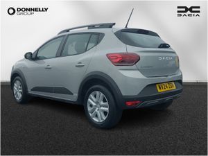 Dacia Sandero Stepway Hatchback Expression - Image 2