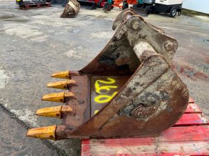 36" GEITH DIGGING BUCKET......45mm PINS....268-36. - Image 3