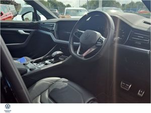Volkswagen Touareg R-line 3.0tdi  Black Pack  20 - Image 2