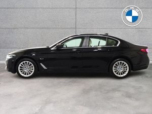 BMW 5 Series 530e SE Saloon - Image 3