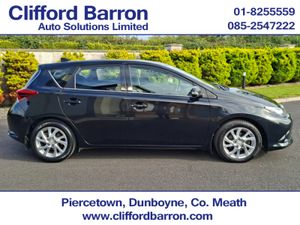 Toyota Auris 1.4 D-4D LUNA 4DR - Image 4