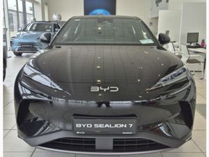 BYD SEALION 7 Design AWD 530BHP Heat Pump 456KM R - Image 2