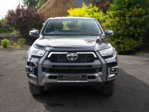 2025 Toyota HILUX INVINCIBLE X 2.8 Diesel Auto - Image 2