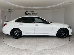 BMW 3-Series 2019 - Image 4