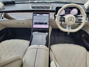 Mercedes-Benz S-Class S350d 4matic AMG Line Auto - Image 4