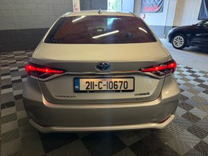 Toyota Corolla Luna Sport  1.8Hybrid *V LOW KLMS* - Image 4