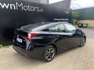 TOYOTA PRIUS 1.8 HYBRID LUXURY AUTO - Image 3