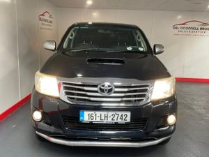 Toyota Hilux 3.0 D-4D D/CAB INVINCIBLE 4DR D/C - Image 2