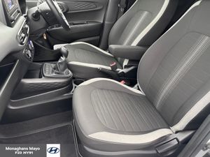 Hyundai i10 DELUXE 5DR - Image 4
