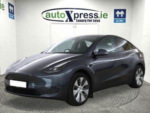 Tesla Model Y LONG RANGE AWD - Image 3