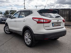 2014 Qashqai 1.6 4WD/Same owner 10yrs/Warranty - Image 3