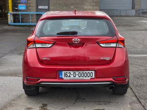 Toyota Auris 1.2T 5DR LUNA 4DR - Image 2