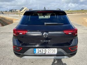 Volkswagen T-Roc Spec ED 2.0tdi M6F 116HP - Image 4