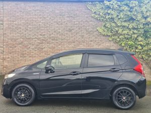 Honda Fit 1.5 HYBRID AUTOMATIC FINANCE AVAILABLE - Image 2