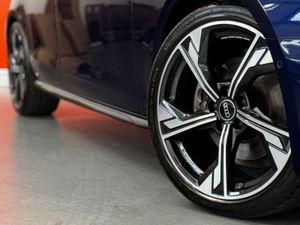Audi A4 Avant TDI S Line Black Edition  78 - Image 2
