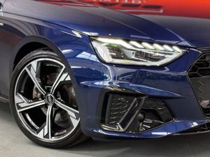 Audi A4 Avant TDI S Line Black Edition  78 - Image 4