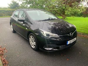 Opel Astra 2021 Diesel - Image 4