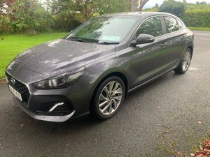 Hyundai i30 2018 FASTBACK - Image 3