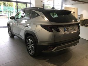 Hyundai Tucson EXECUTIVE PLUS HYBRID ** SHOWROOM D - Image 3