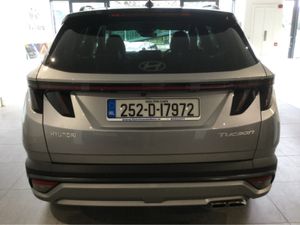 Hyundai Tucson EXECUTIVE PLUS HYBRID ** SHOWROOM D - Image 4