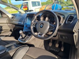 Renault Grand Scenic DYNAMIQUE S NAV D 4DR - Image 4