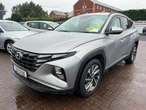 Hyundai Tucson ** LEATHER **Executive 5DR - Image 2