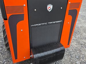 Cast mini loader Hire & Sales from Sme Plant Sales - Image 4