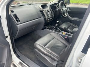 Ford Ranger 3.2 TDCI LIMITED EDITION DCAB 4W 4WD 2 - Image 3