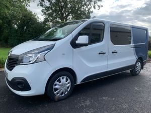 Renault Trafic 2018 Factory CREW CAB A/C - Image 2