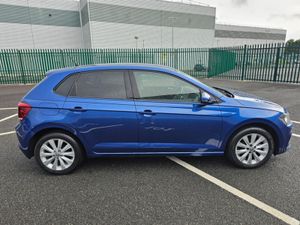 Volkswagen Polo 1.0 PETROL, UNITED MODEL, LOW MILE - Image 4