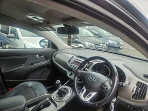 Kia Sportage EX 4DR - Image 4