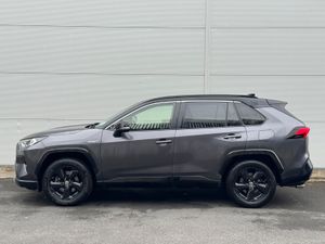 Toyota RAV4 2019 hybrid 1 owner - Image 4