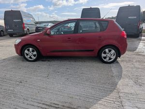 Kia Ceed 1.4, Only 168000 Kms,2008 - Image 4