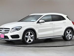 Mercedes-Benz GLA Class GLA 180 AMG Line  leather - Image 4