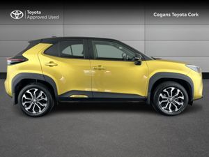 Toyota Yaris CROSS LUNA SPORT 4DR AUTO - Image 3