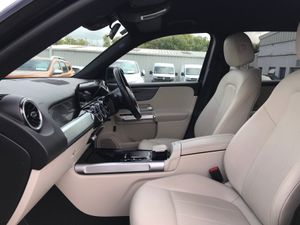 Mercedes-Benz GLB 2022 - Image 4