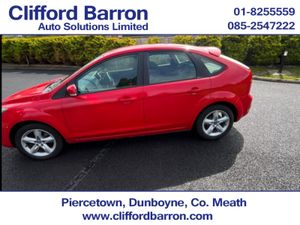 Ford Focus ZETEC 1.4 5SPEED 5DR - Image 4