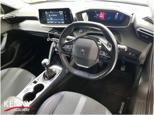 Peugeot 2008 ALLURE 1.2 100 4DR - Image 2