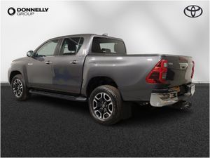Toyota Hilux Diesel Invincible - Image 3