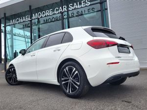 Mercedes-Benz A-Class A180d Progressive Auto  (ni - Image 3