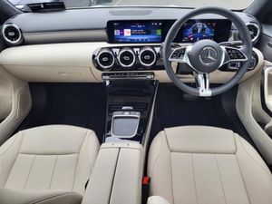 Mercedes-Benz A-Class A180d Progressive Auto  (ni - Image 4