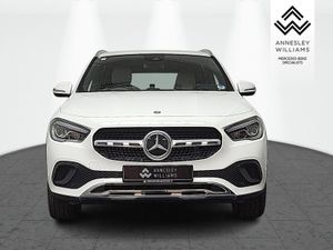Mercedes-Benz GLA GLA 180 Auto Progressive - Image 3