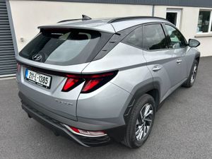 211 Hyundai Tucson Executive 1.6D - Low Kms - Image 4
