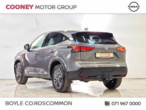 Nissan Qashqai 1.3 PET MILD HYBRID SV EXTERIOR CHO - Image 3